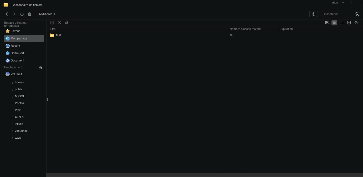 Interface TOS 6 sur TerraMaster F6-424 Max (vue 3)