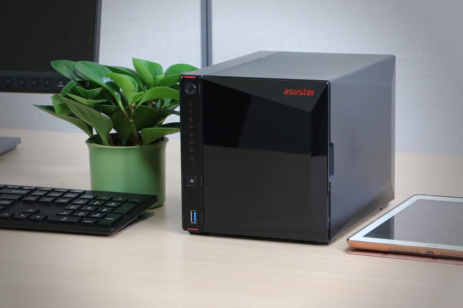 ASUSTOR AS5304T - photo 6